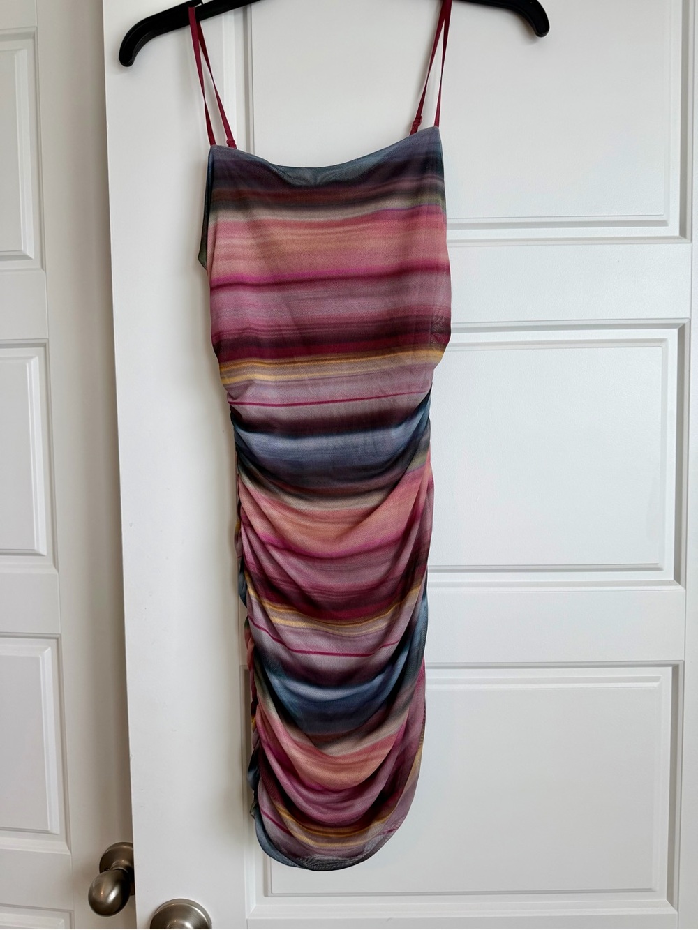147 - 7DAY WKND Ruched Strappy Mini Dress in Multicolor Pink-Gray    SZ M